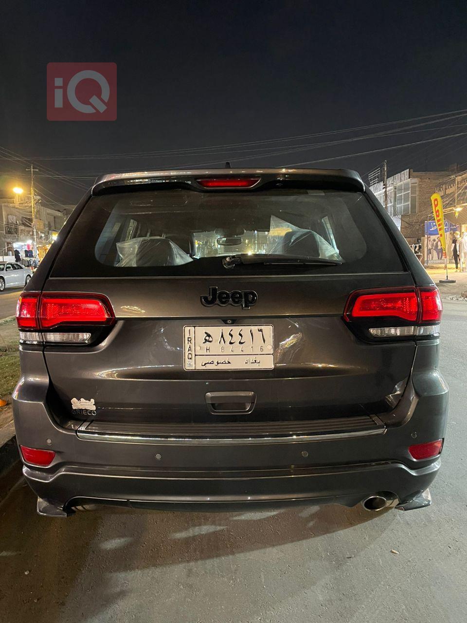 جیپ گراند شیرۆکی